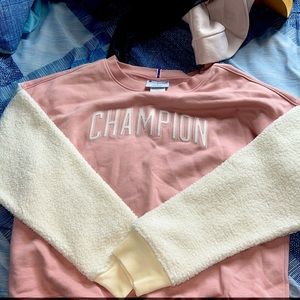 Champion sweater, Sherpa sleeves